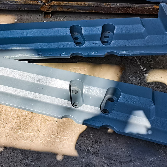 Alloy steel cast chain plate
