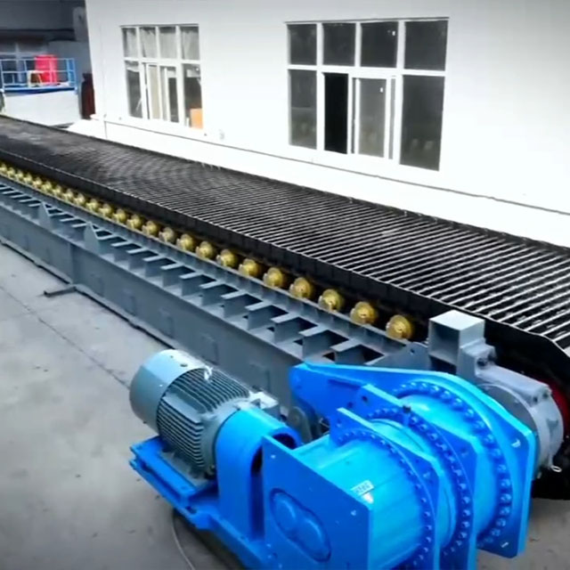 Apron feeder