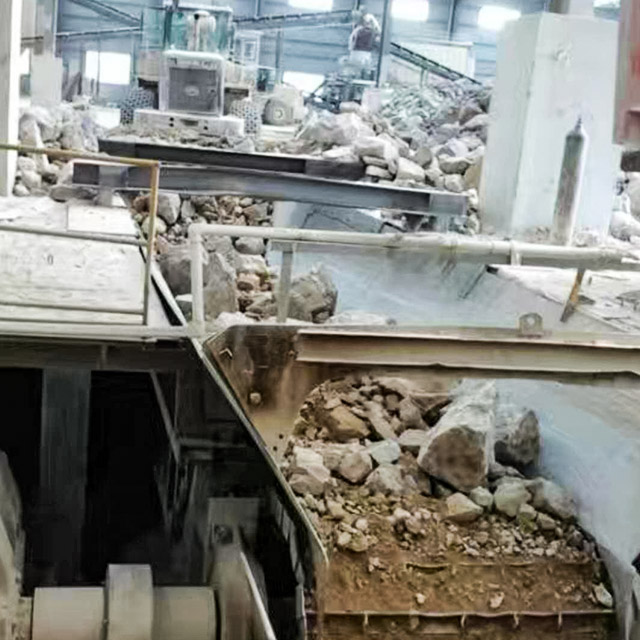 Apron feeder
