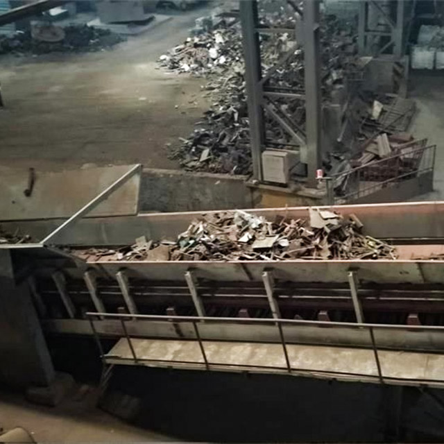 Scrap Steel Apron Conveyor